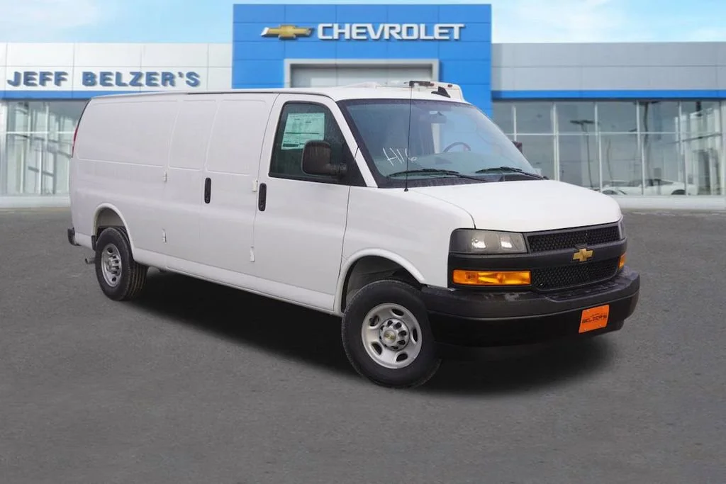 2025 Chevrolet Express 2500 Extended Work Van HD's photo
