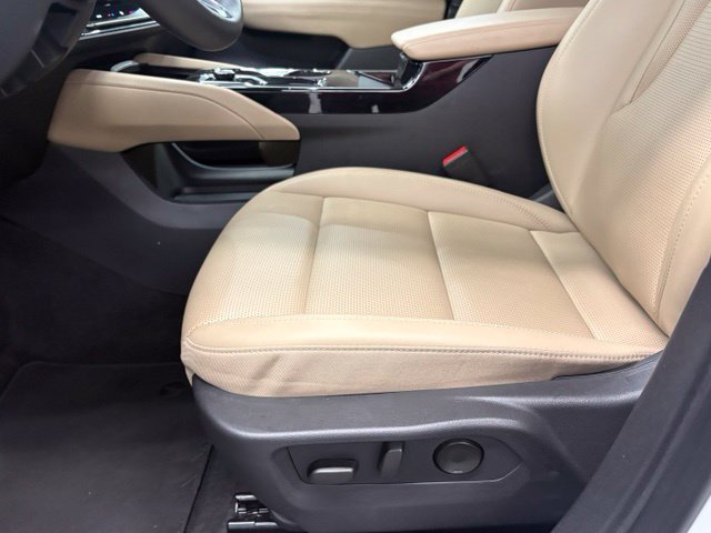 Used 2025 White Buick Preferred image 16