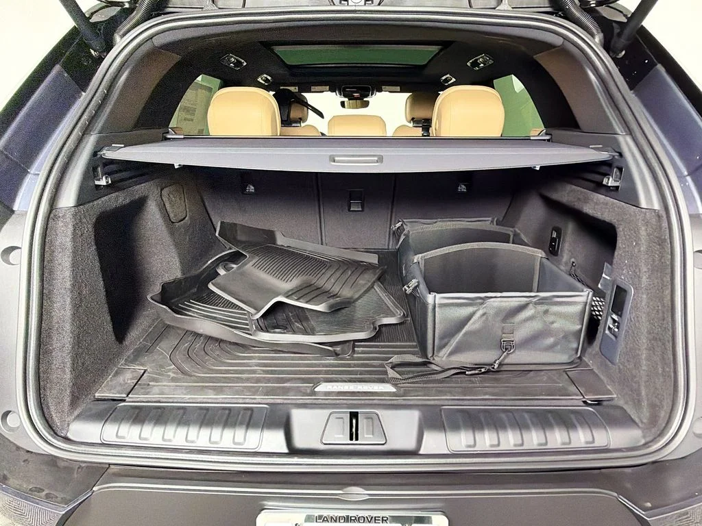 New 2026 Varesine Blue Land Rover SE image 28