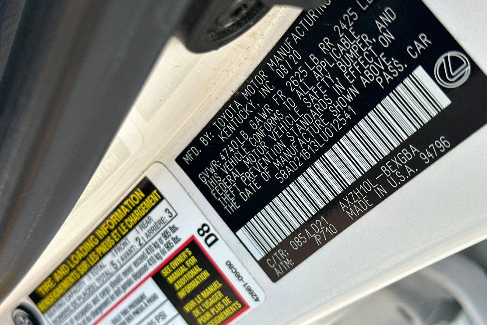 Used 2020 White Pearl Lexus 300h image 23