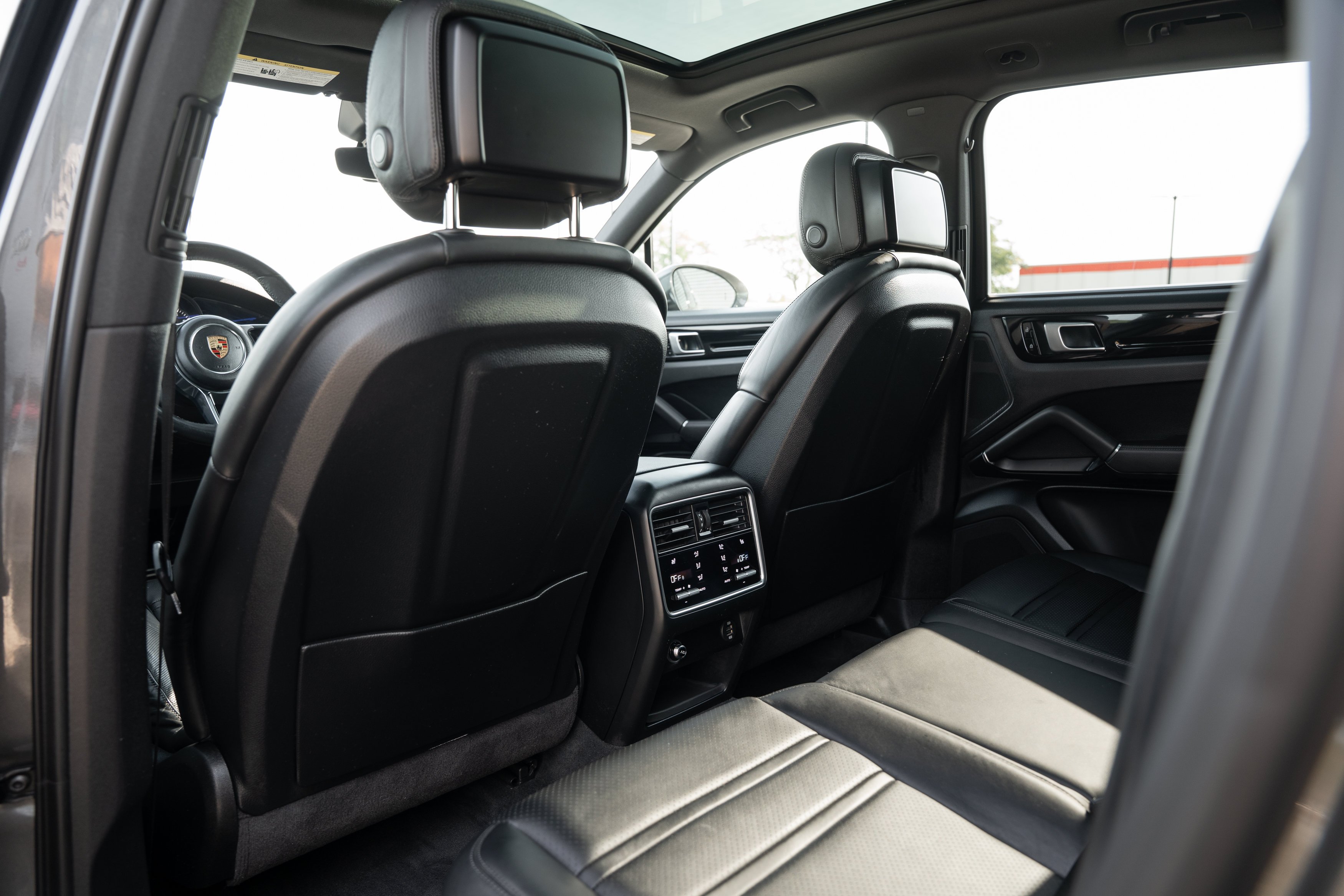 Used 2019 Quartzite Metallic Porsche S image 21