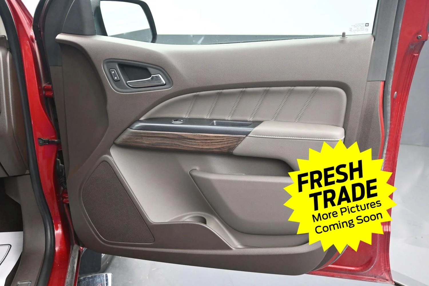 Used 2022                           GMC  image 8