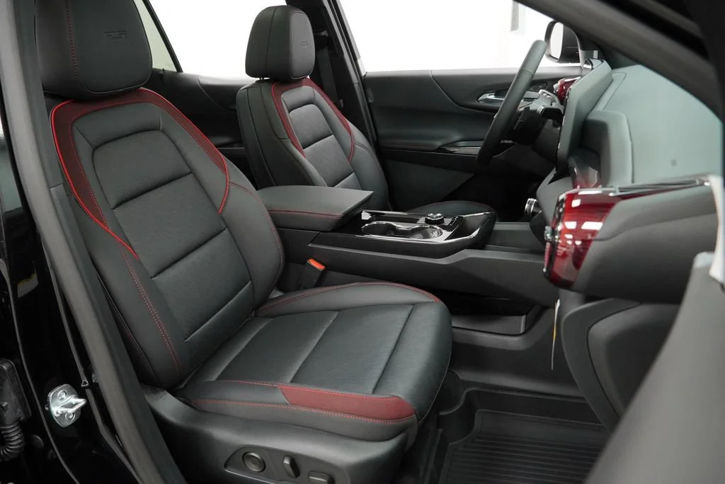 New 2027 Mosaic Black Metallic Chevrolet RS image 29