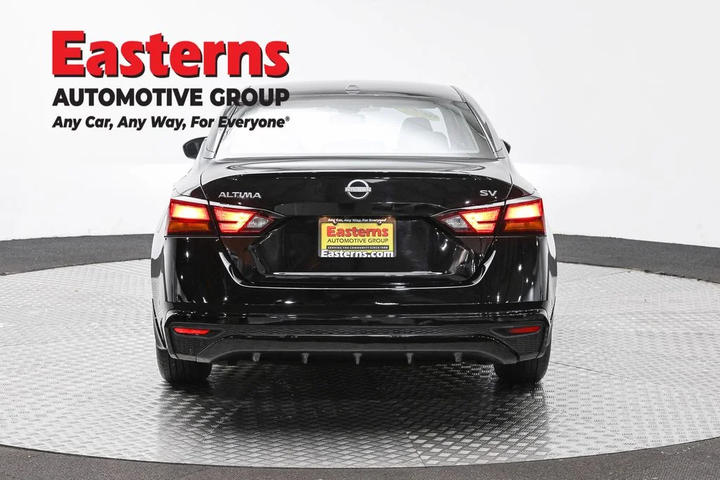 Used 2024 Black Nissan 2.5 SV image 6