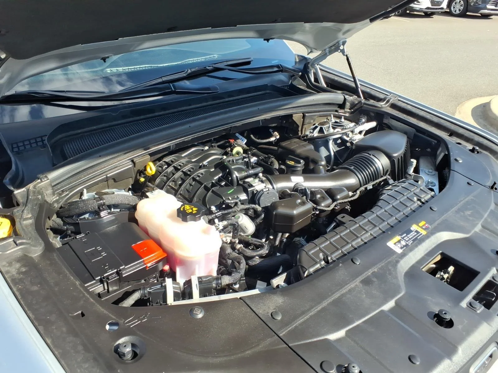 Used 2025 Silver Zynith Jeep Laredo X image 30