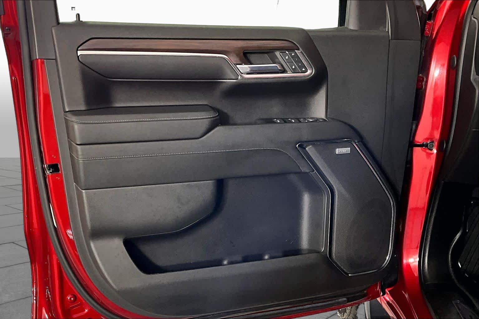 Used 2023 Volcanic Red Tintcoat GMC SLT image 20