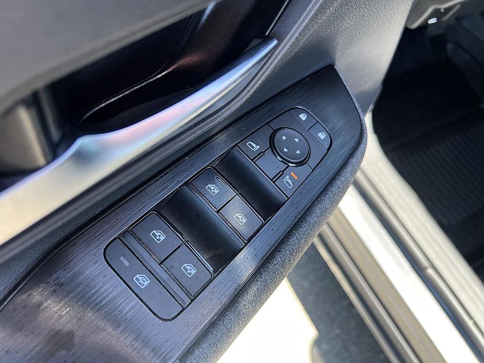 Used 2025 Gun Metallic Nissan SV image 20