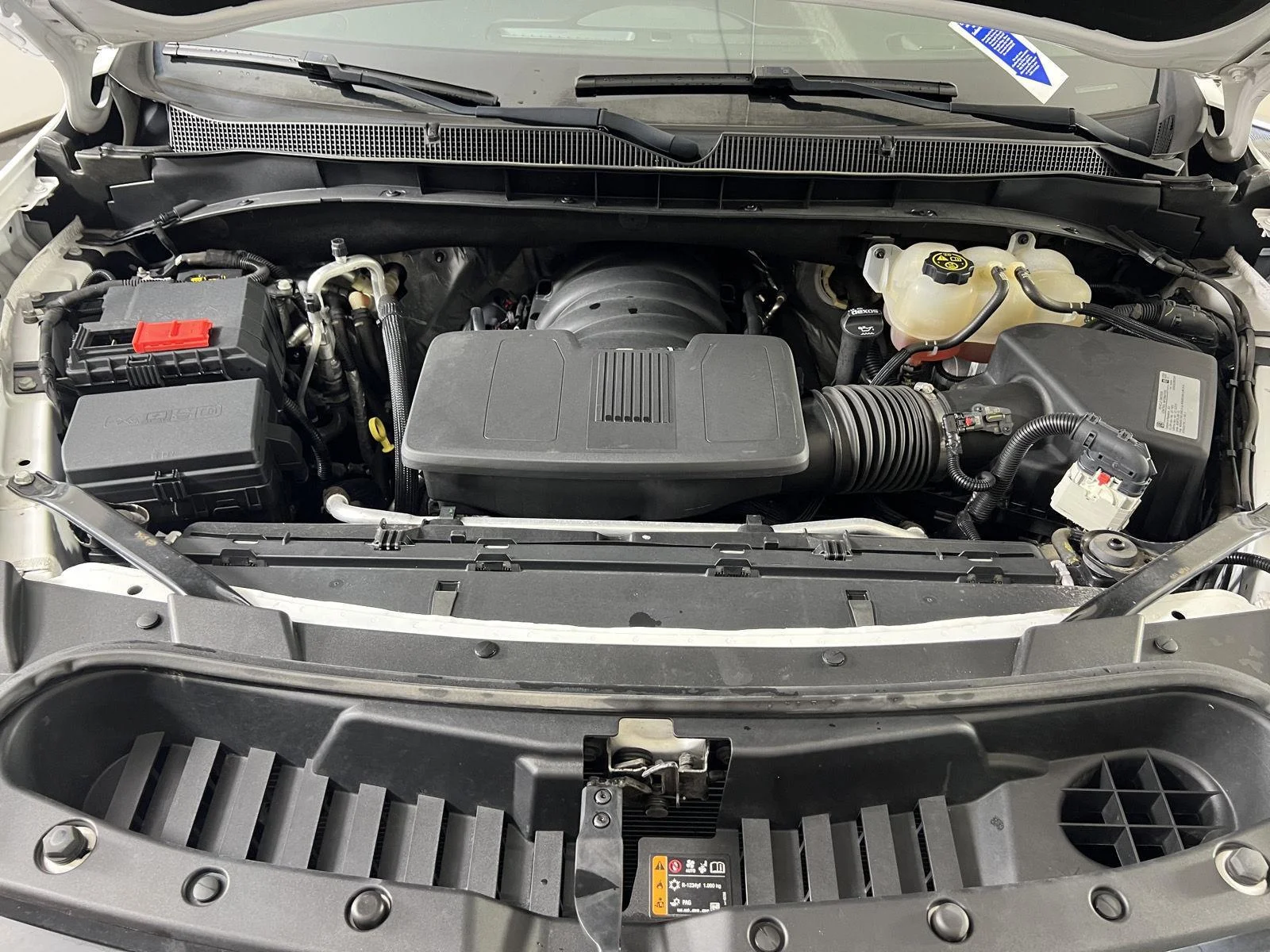 Used 2021 Summit White Chevrolet Premier image 44