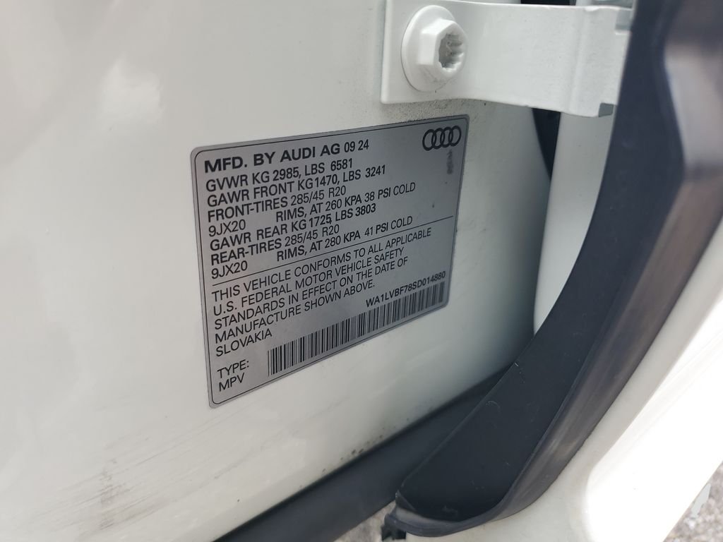 Used 2025  Audi 55 Premium Plus image 27