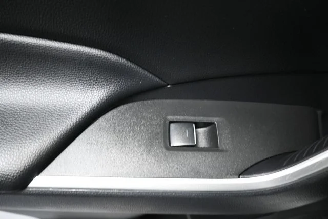 Used 2025 White Toyota XLE image 10