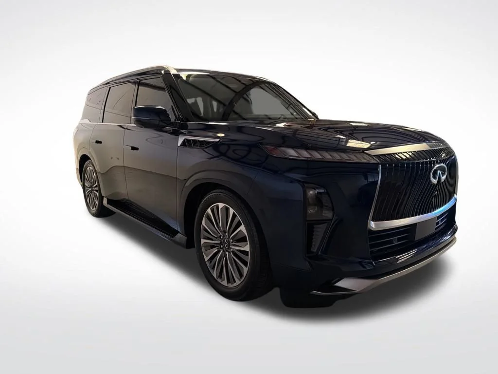 2025 INFINITI QX80 Sensory 4WD - Photo 3