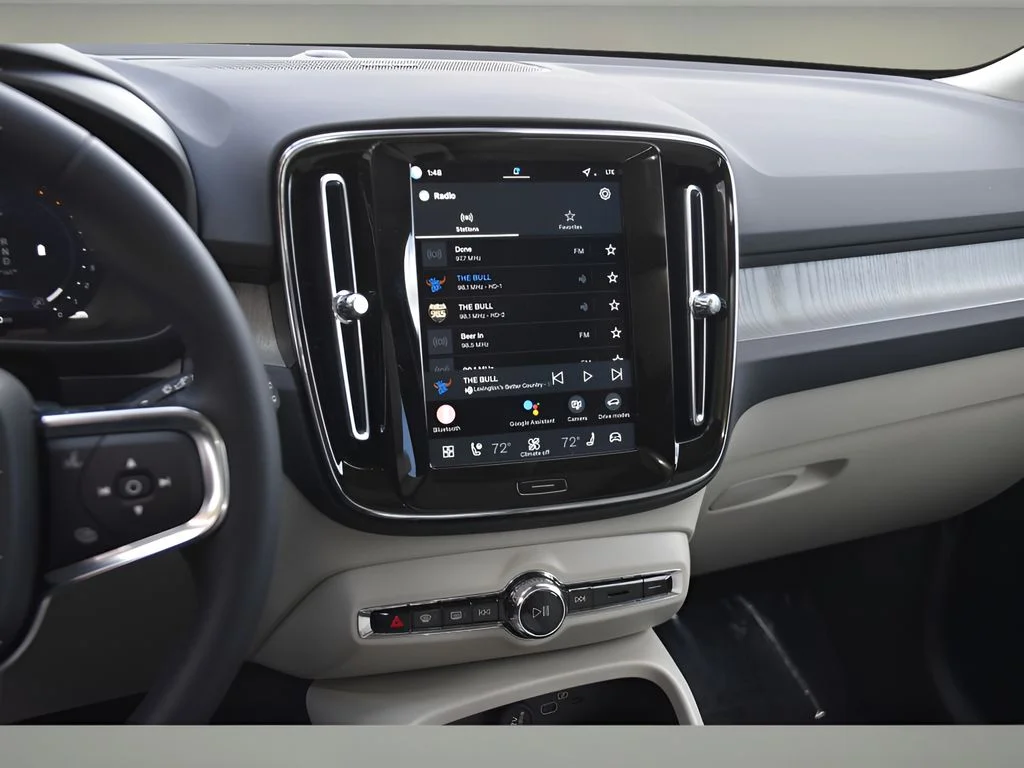 Used 2026 Cloud Blue Volvo Plus image 18