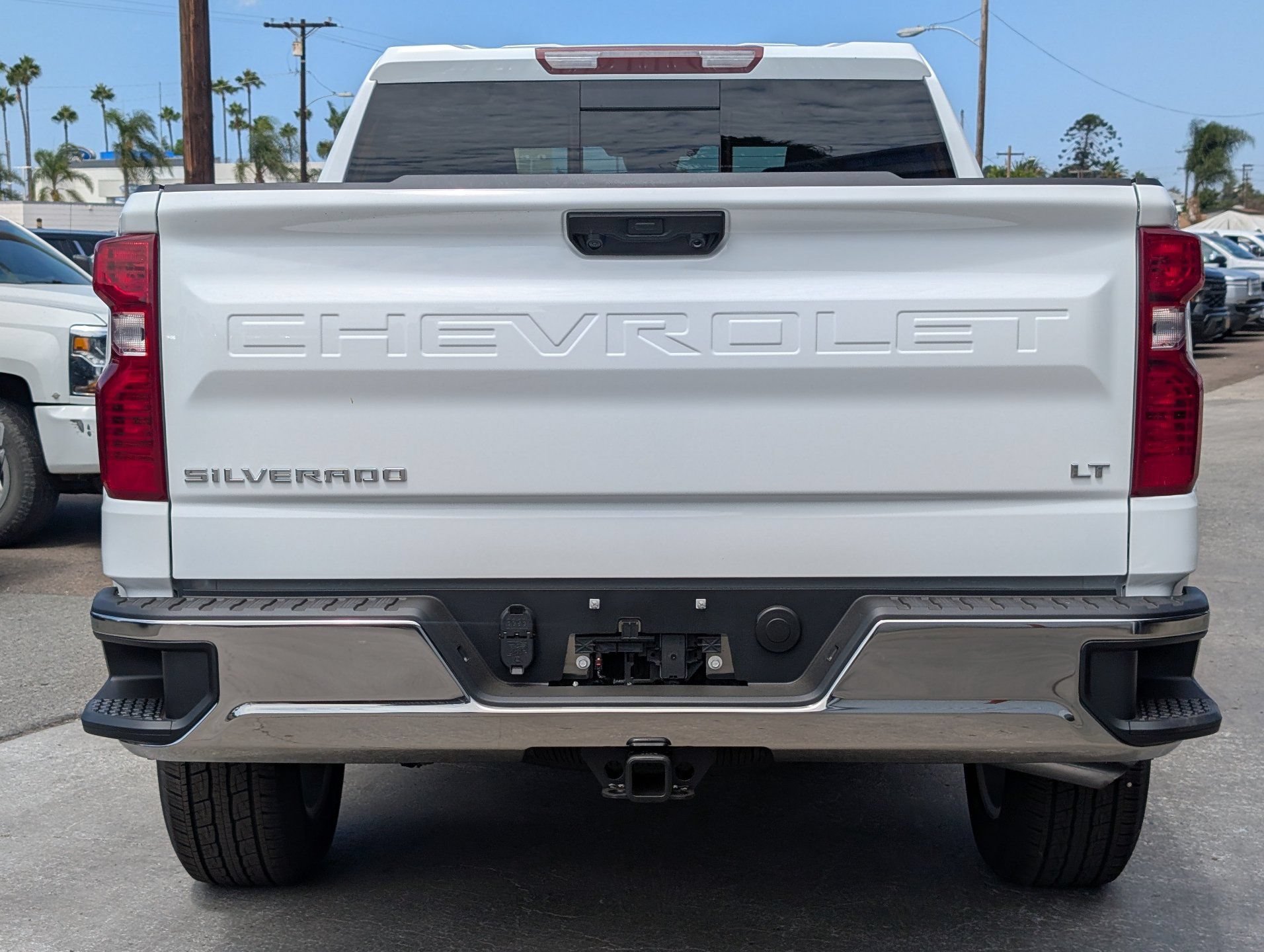 New 2026 Summit White Chevrolet LT image 9