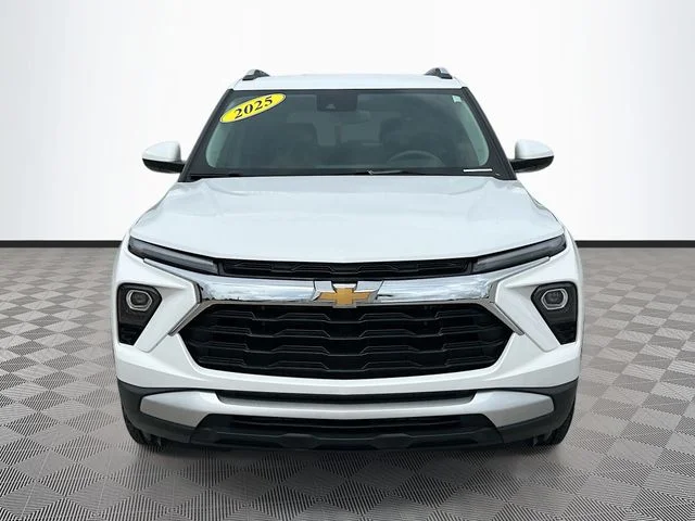 Used 2025 White Chevrolet LT image 2
