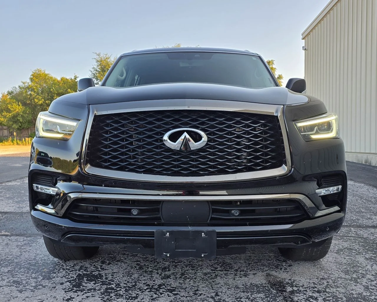 Used 2023 Black Obsidian INFINITI Premium Select image 2