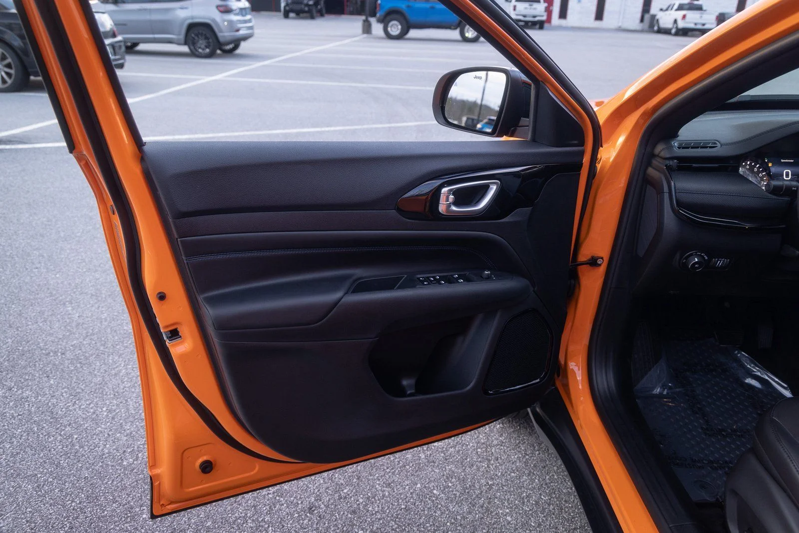 New 2026 Joose Exterior Paint Jeep Latitude image 16