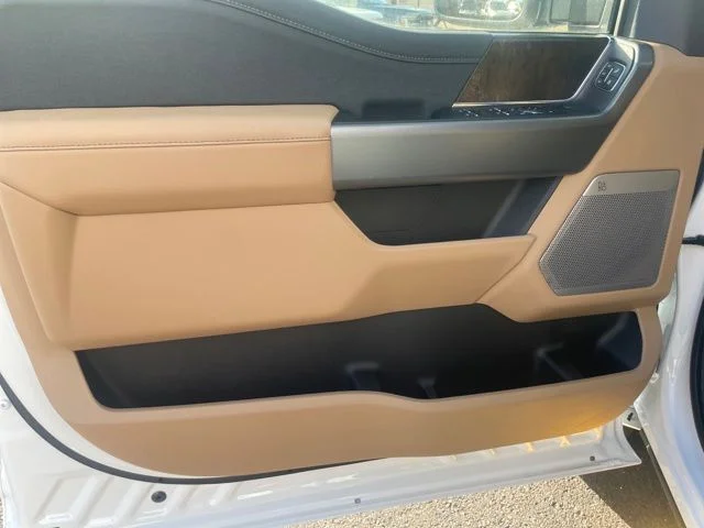 New 2026 Oxford White Ford F-250® Lariat® image 10