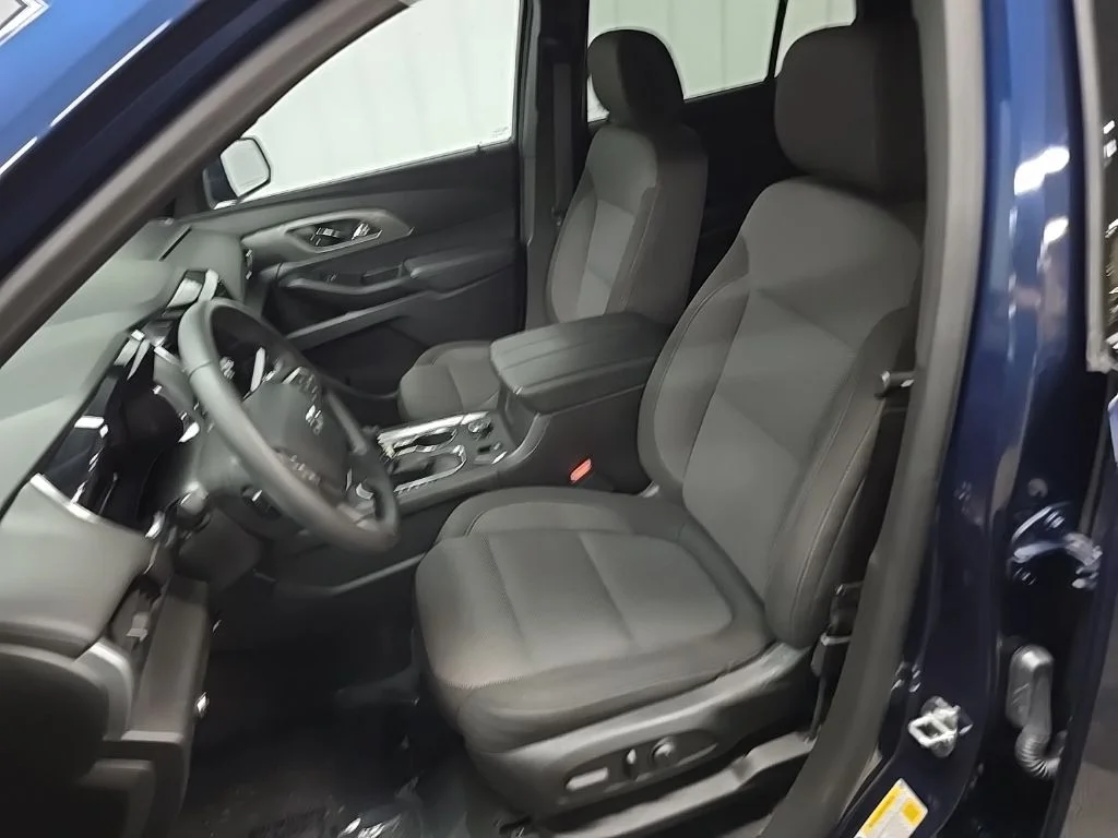 Used 2023 Blue Chevrolet LT image 29