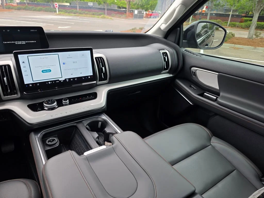 Used 2025  Ford Active image 27