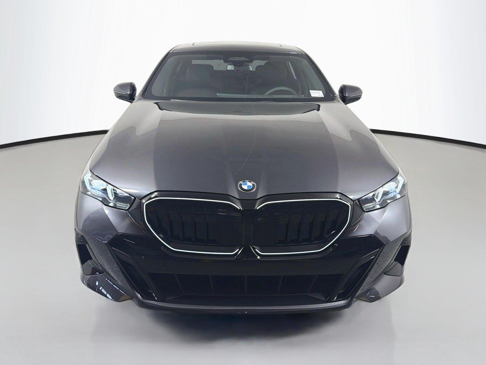 New 2027 Dark Graphite Metallic BMW 540i xDrive image 2