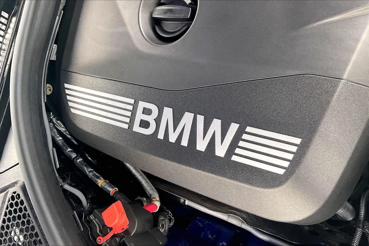2026 BMW 3 Series 330i - Photo 34