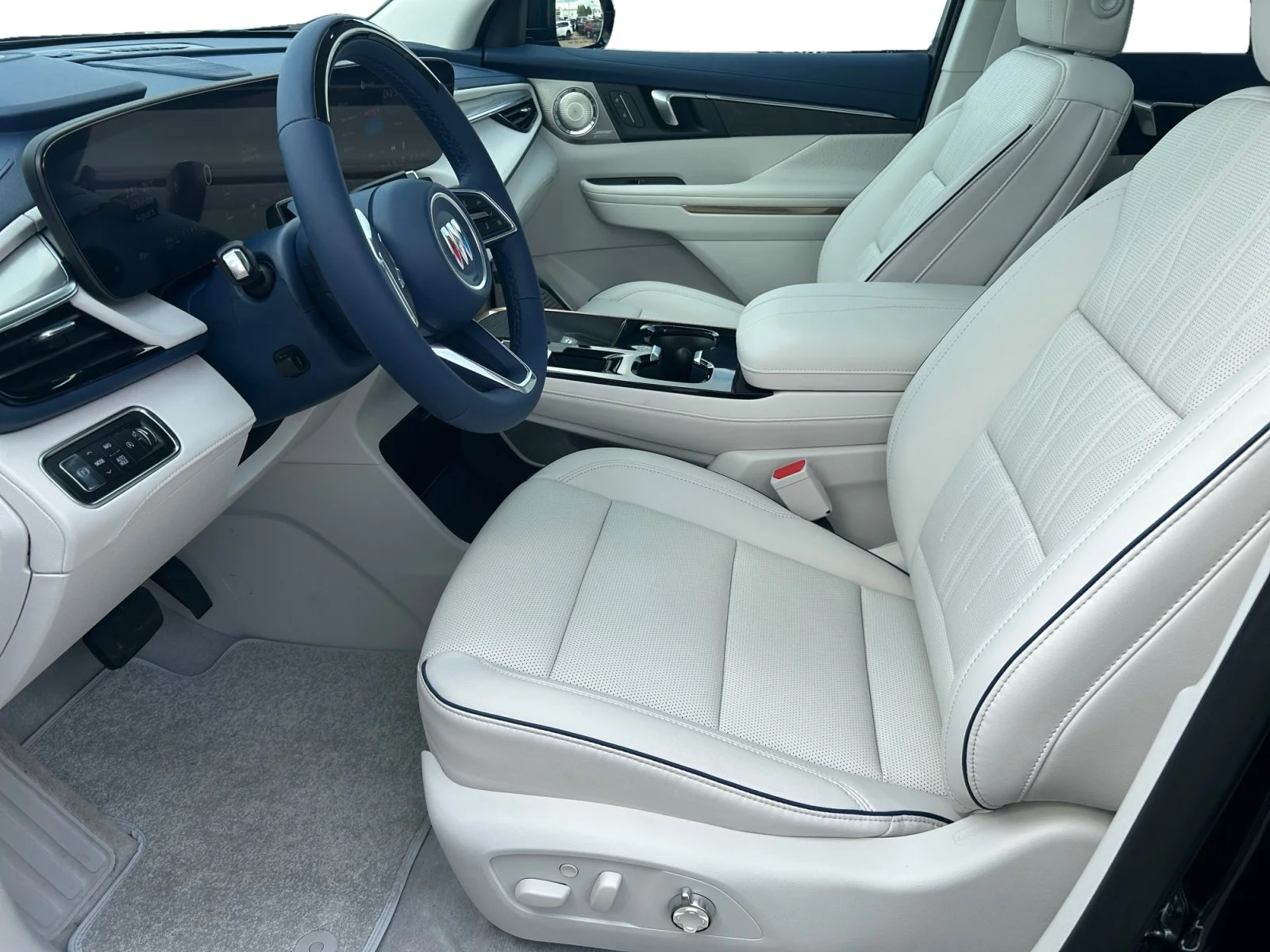 New 2026 Ebony Twilight Metallic Buick Avenir AWD image 14