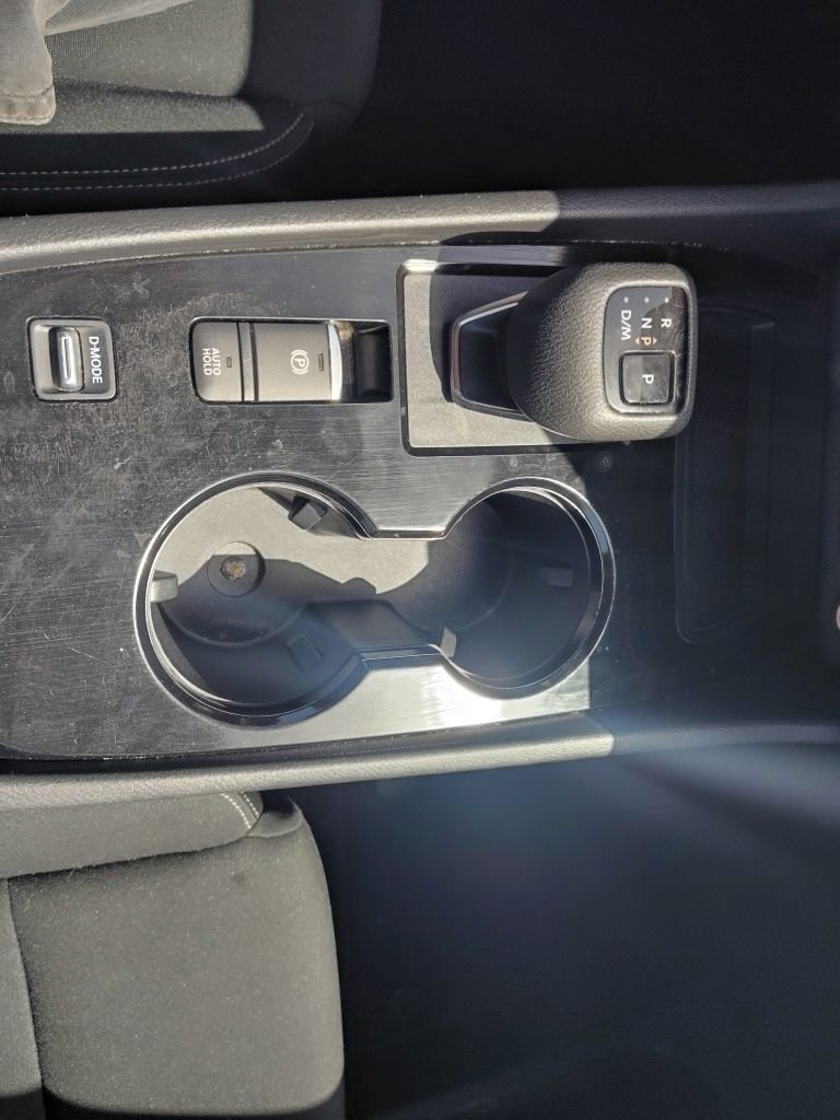 Used 2024 White Nissan S image 17