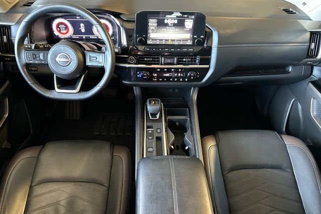 Used 2023 Beige Nissan Platinum image 12