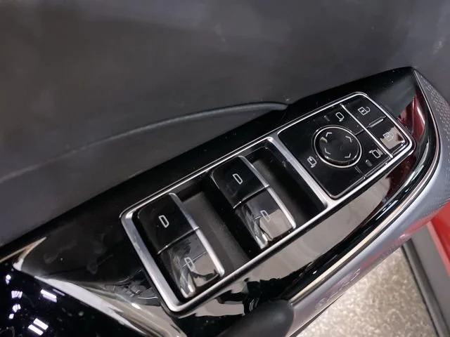 2025 Cadillac LYRIQ Sport 2 - Photo 18