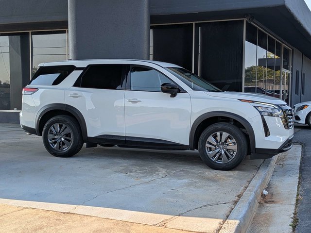 2026 Nissan Pathfinder S