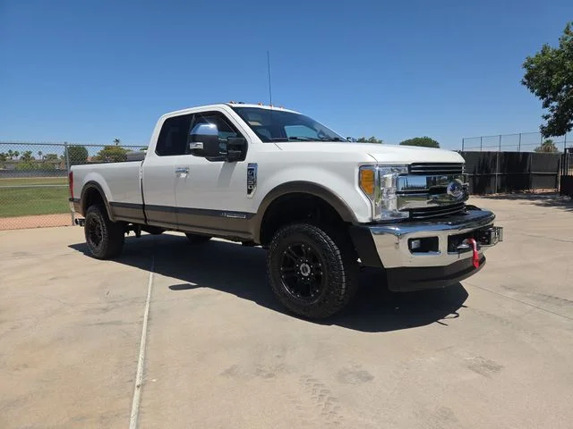2017 Ford F-350SD Lariat