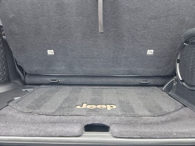 Used 2014 Black Jeep Rubicon image 27