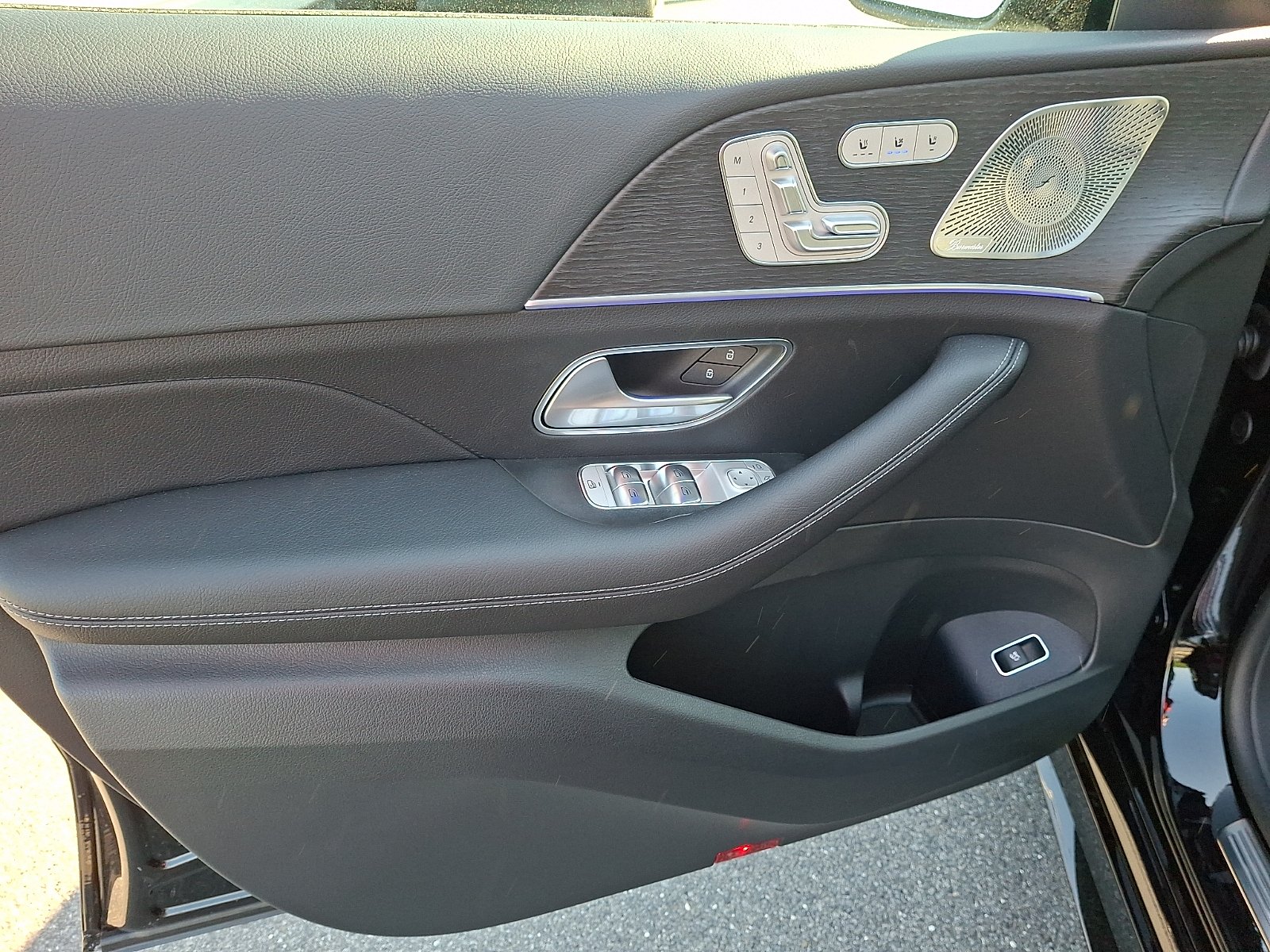 Used 2026 Obsidian Black Metallic Mercedes-Benz GLE 350 image 12
