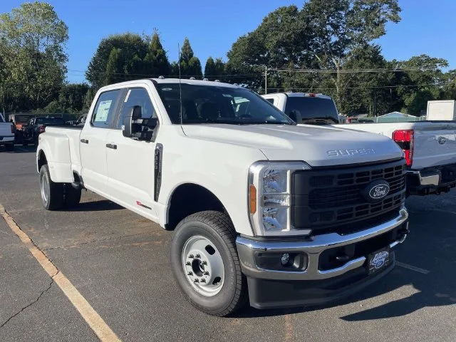 New 2027 Oxford White Ford F-350® XL image 1