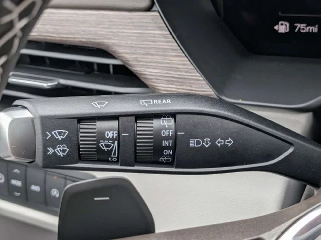 New 2027 Glacier White Tricoat GMC Denali image 30
