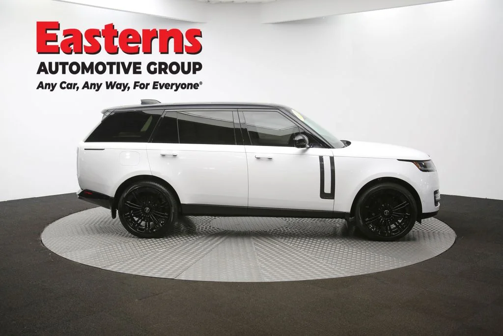 Used 2024 White Land Rover Autobiography image 48