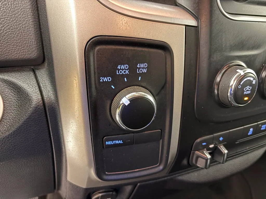 Used 2016 White Ram SLT image 23