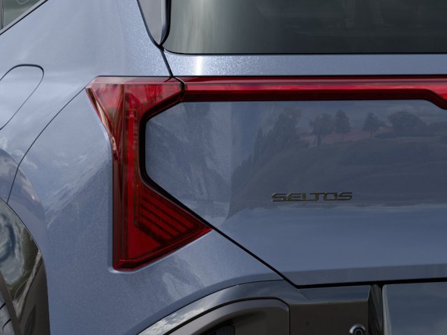 New 2027 Pale Gray Kia X-Line S image 11