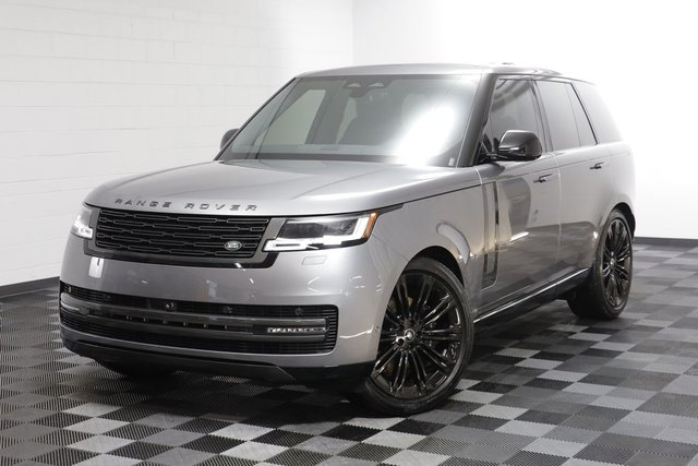 2025 Land Rover Range Rover SE