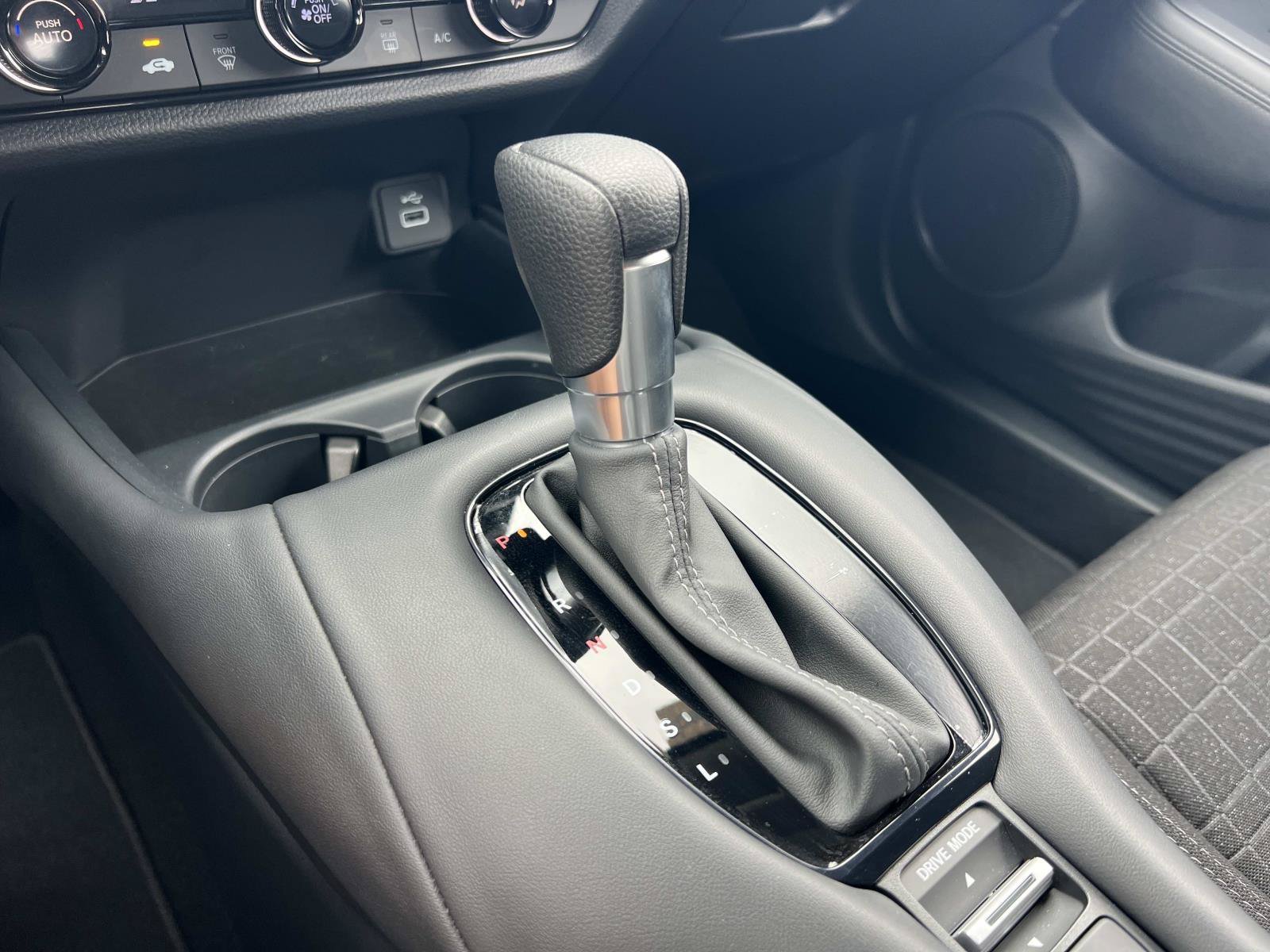 2025 Honda HR-V LX - Photo 44
