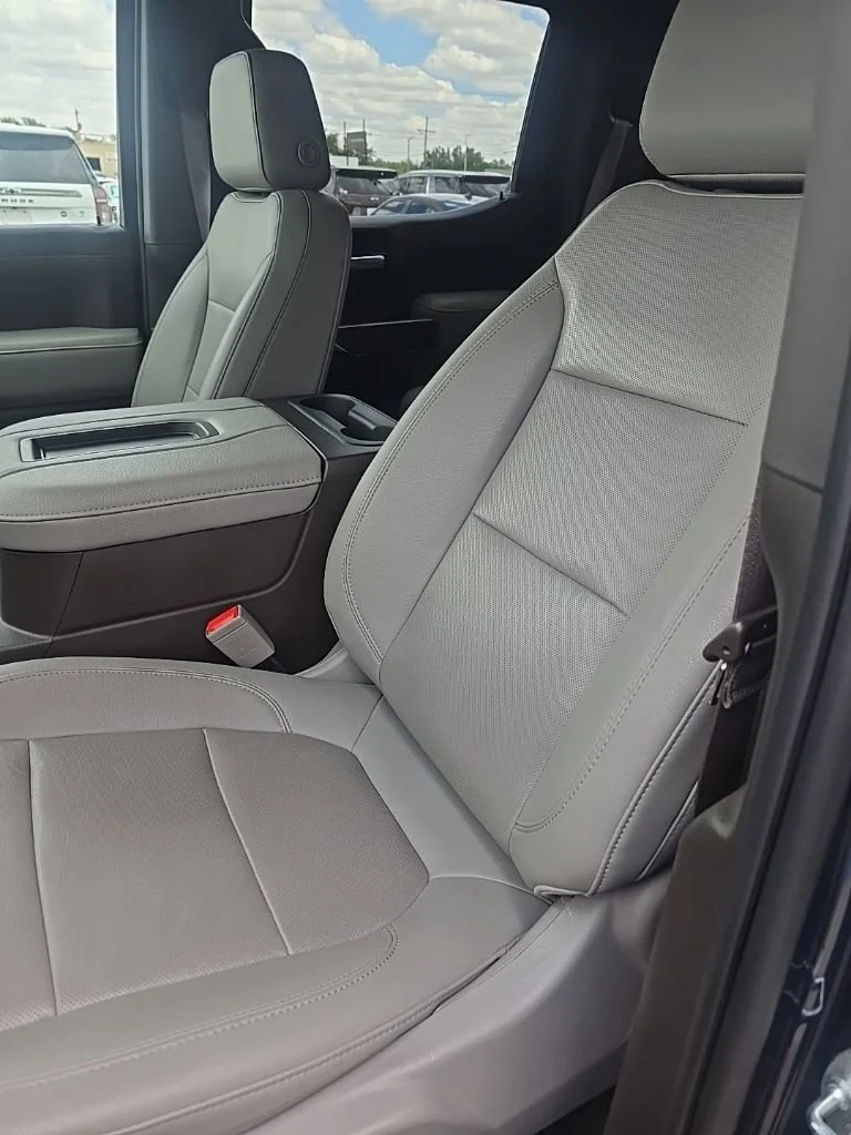 2022 Chevrolet Silverado 1500 LTZ Crew Cab Short Box's photo