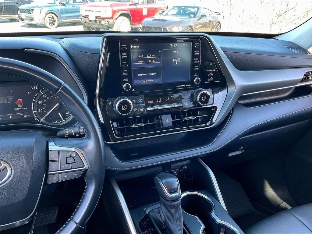 Used 2021 Midnight Black Metallic Toyota XLE image 18