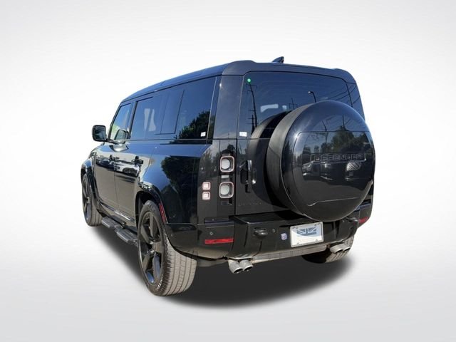 Certified Used 2025 Black Land Rover V8 image 6