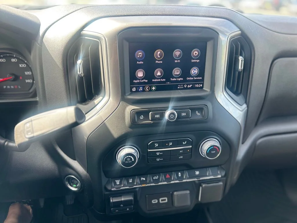 Used 2025 White Chevrolet Custom image 27
