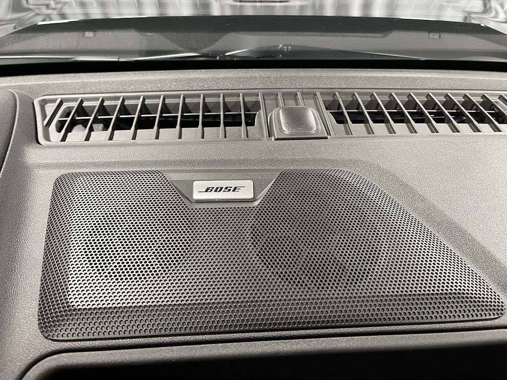 2026 GMC Canyon AT4 - Photo 32