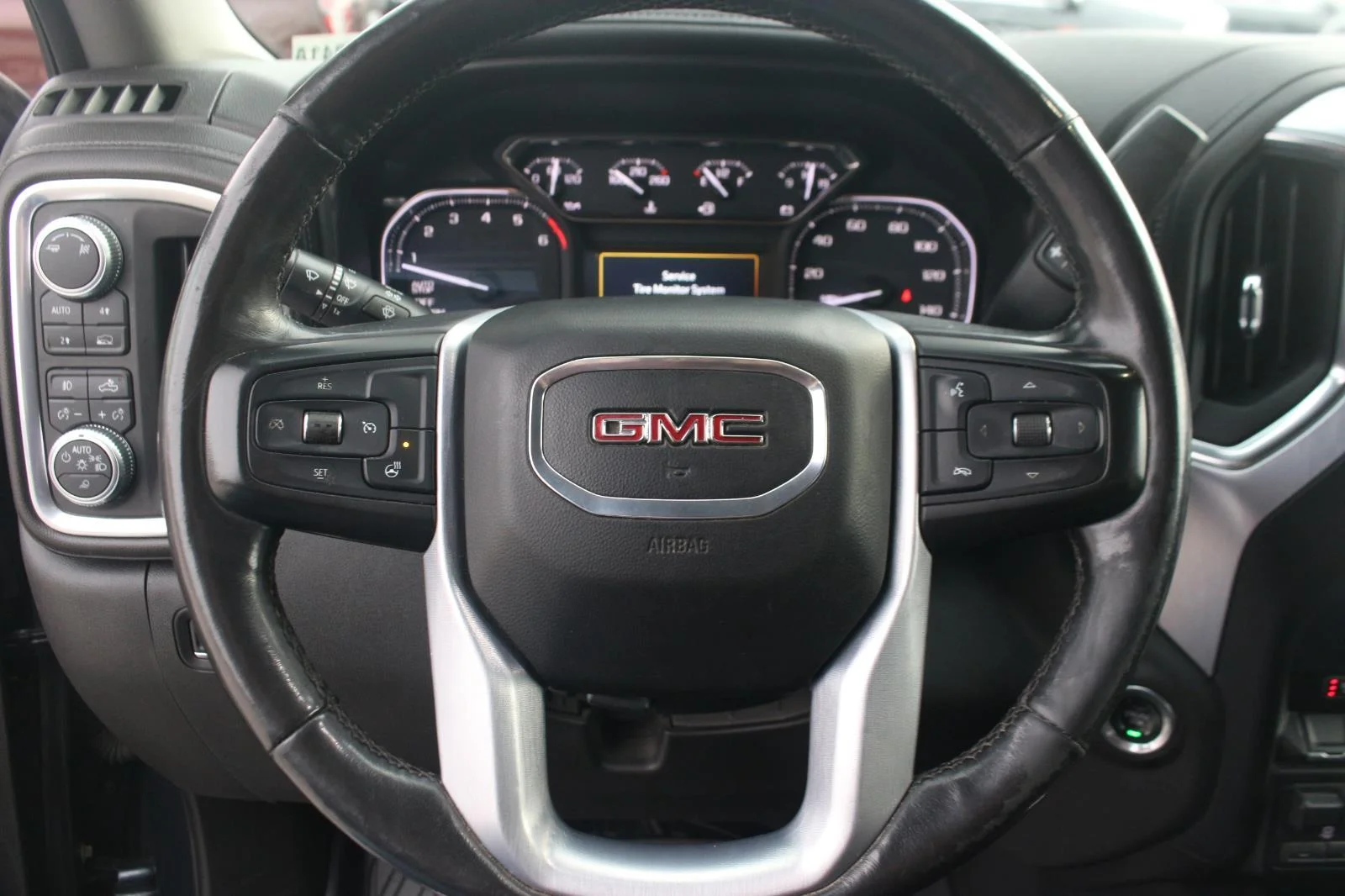 Used 2019 DARK SKY METALLIC GMC SLT image 18