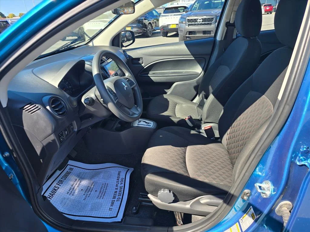 Used 2024 Red Mitsubishi ES image 9