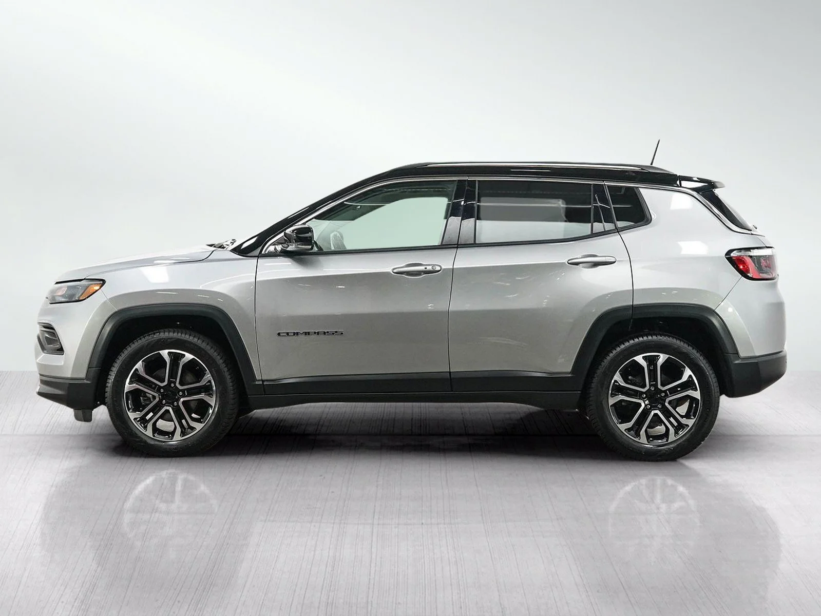 Used 2022 Jeep Compass Limited with VIN 3C4NJDCB6NT154343 for sale in Minneapolis, Minnesota
