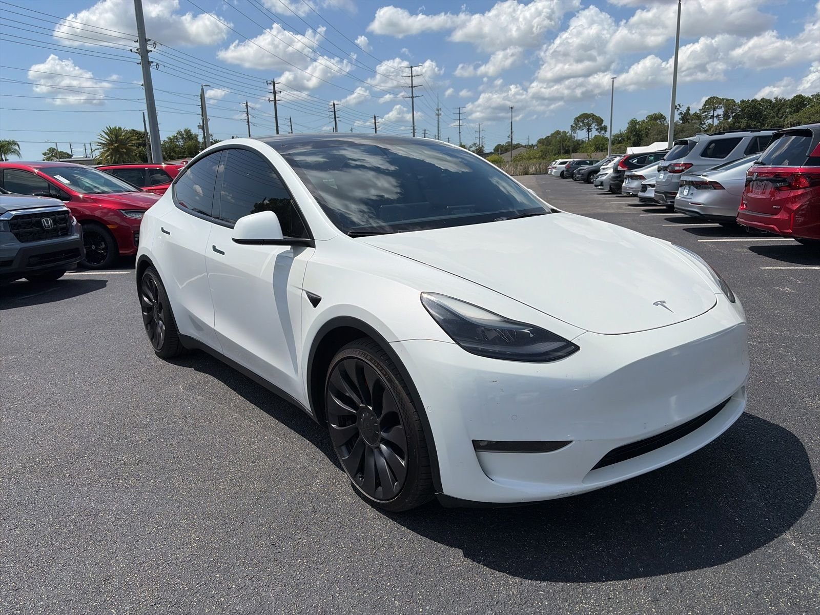 2022 Tesla Model Y Performance Dual Motor All-Wheel Drive's photo