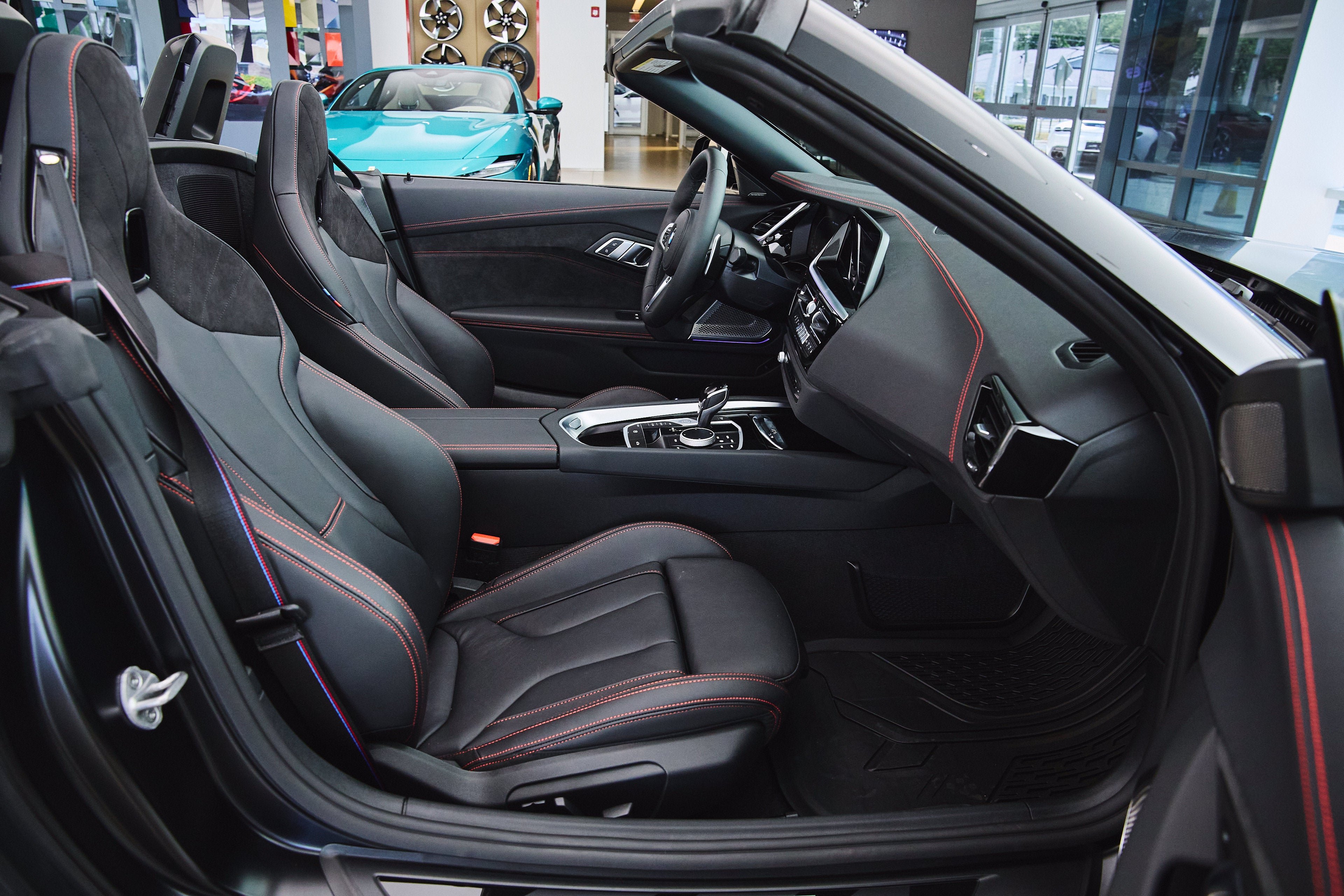 2026 BMW Z4 M40i - Photo 20